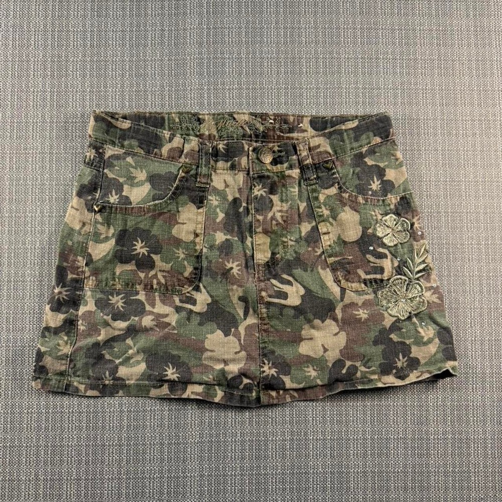 Mudd Y2K camo mini skirt with floral embroidery
